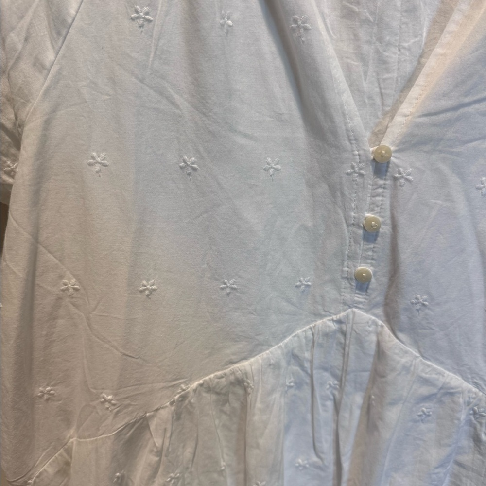 Old Navy White Eyelet mini swing dress - Picture 3 of 8